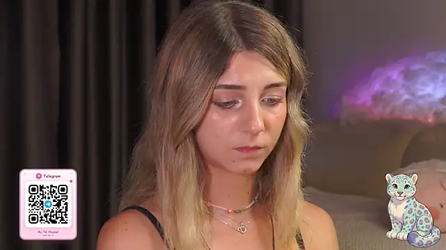 MilaMilkEyes' Live XXX Chat