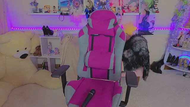 Онлайн чат XXX Real_Tini