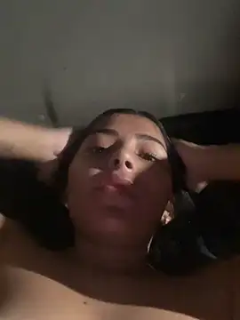 Chatroom XXX en direct de Alexis_daviess