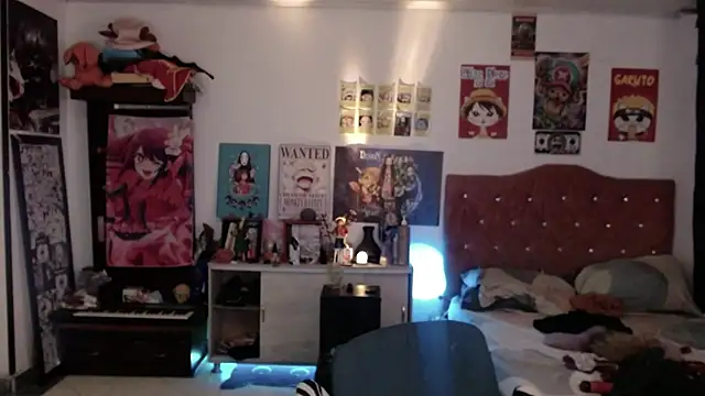 Avril2001 – Naživo XXX chat