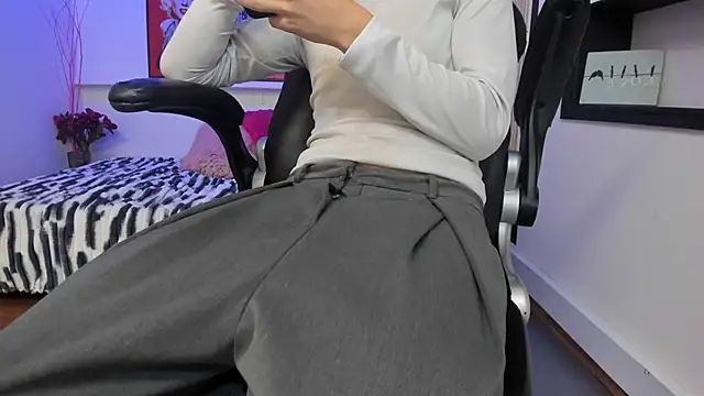Benji23_'s Live XXX Chat