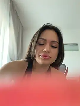 JustLora Chat XXX live