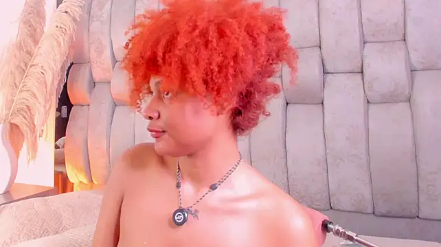 _CurlyGirl_'s Live XXX Chat