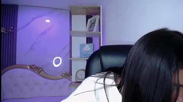 Czat XXX na żywo – emiily_tk