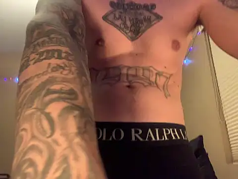 BWCJUICYJOSH Live XXX Chat