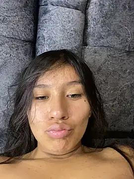 PrincessHot_ Adlı Modelin Canlı XXX Sohbeti