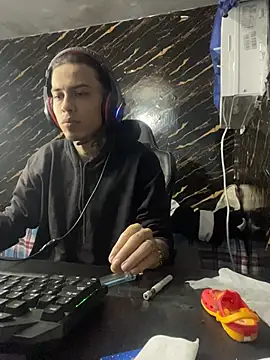 Živý XXX chat Luciferxz21