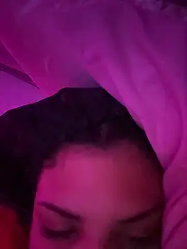 Chat +18 de lulubratzz ao vivo