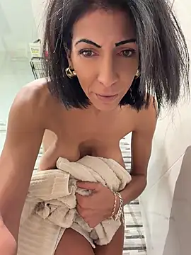 Czat XXX na żywo – YasmineRiva