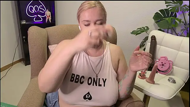 Chat XXX en directo de MargotGrey