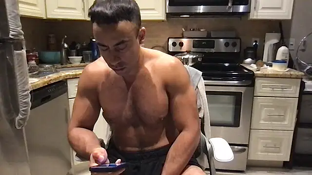 Živý XXX chat BigGuyMuscle