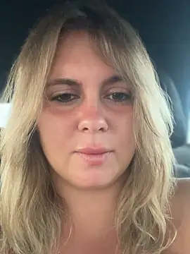 Samantha_official Chat XXX in diretta