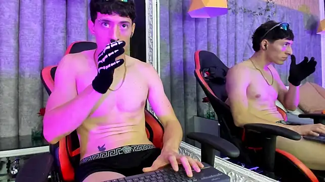 TheGhostforeeonss Live XXX-Chat