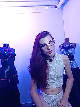 Moira-Hot Live XXX-Chat