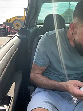 Czat XXX na żywo – Michel_huge
