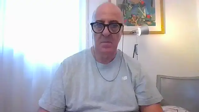 ANONIMO7735's Live XXX Chat
