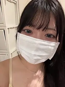 y-u-r-a-33's Live XXX Chat