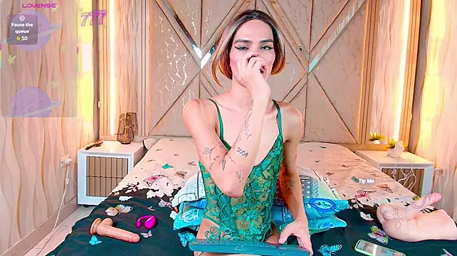 Lady_moon_zeus Adlı Modelin Canlı XXX Sohbeti
