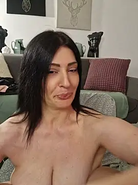 AryaSummersReal – Naživo XXX chat