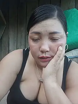 sary-hot2x's Live XXX Chat