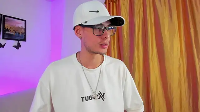 Vlad__night Chat XXX in diretta