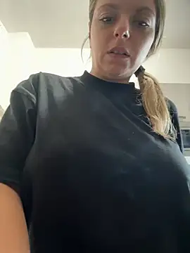 diavola_bionda Chat XXX in diretta