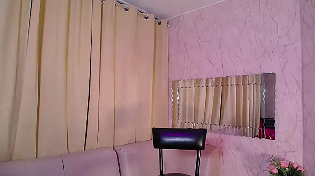 LunaPleasure's Live XXX Chat