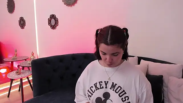 AngeliqueBoyer__'s Live XXX Chat