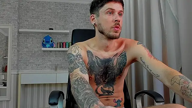 XXX chat uživo modela JonahShaw