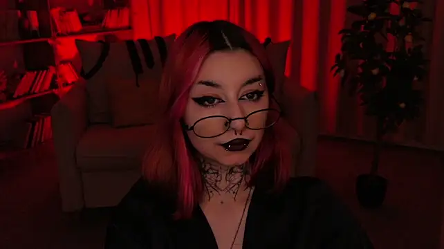 Mistress__Marcelline's Live Chat Room