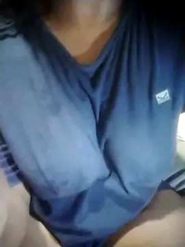 Sarah-Senate Live XXX-Chat