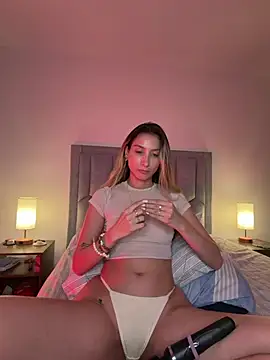 Chat XXX en directo de DanikRosse