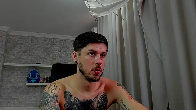 JonahShaw Live XXX-chat
