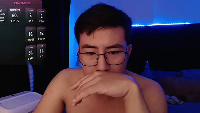 andrewmhilton_'s Live XXX Chat