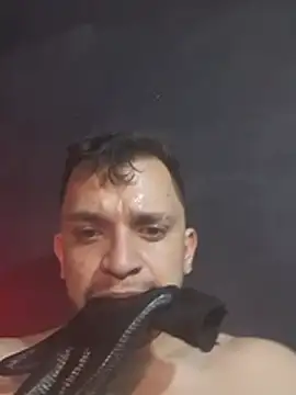 Tonny_paganni Adlı Modelin Canlı XXX Sohbeti