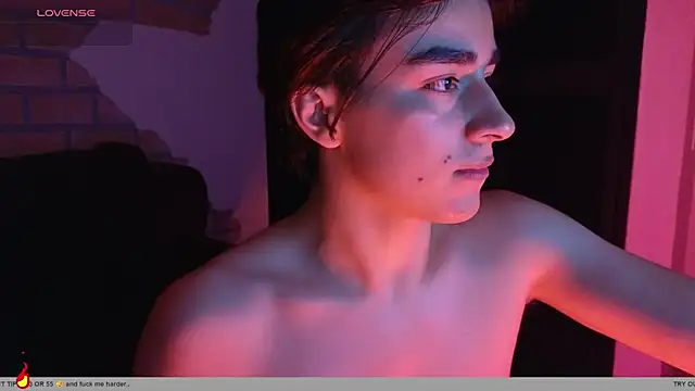 Chat XXX en directo de Connorr_01