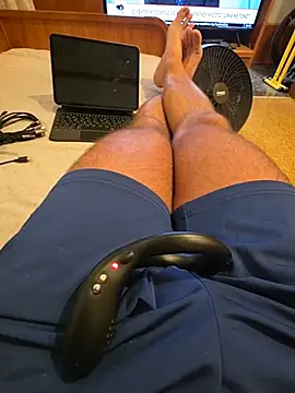 GreekGuyOutdoors' Live XXX Chat