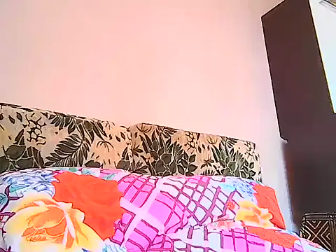 Chat +18 de bambolino1978 ao vivo