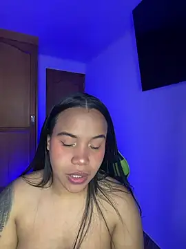 leila_22's Live XXX Chat