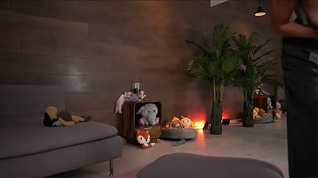 ValexieLux 现场XXX聊天