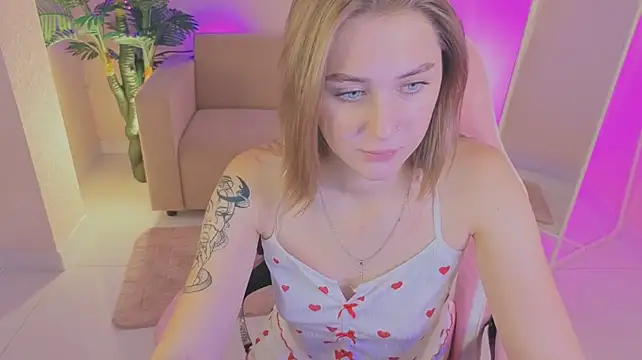 XXX chat uživo modela Ice__Rose
