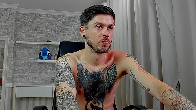 JonahShaw Live XXX-chat