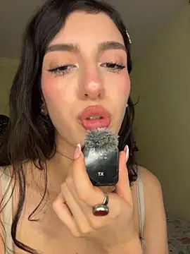 Chat XXX en directo de Emily-hottson