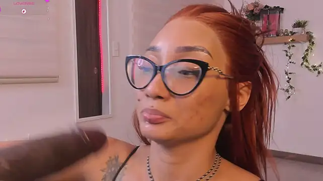 Czat XXX na żywo – itsmaya_