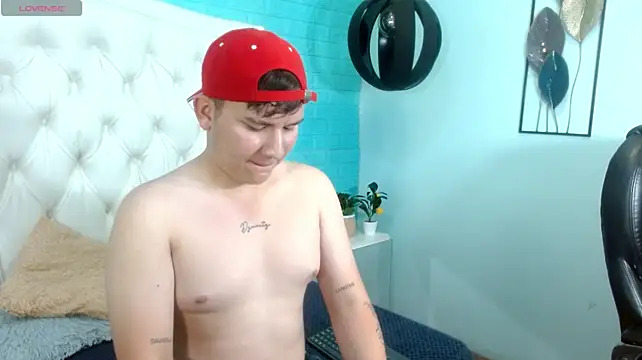 XXX chat uživo modela damian_miller7