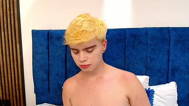 Ian_Stone élő XXX-chatje