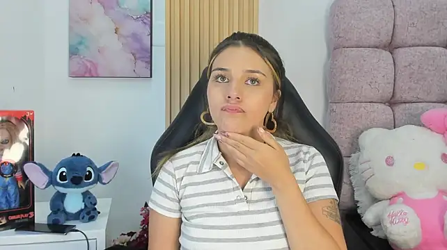 XXX chat uživo modela 1Sloppy_Fox4