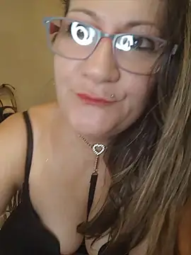 Lovely_Chiara Chat XXX in diretta