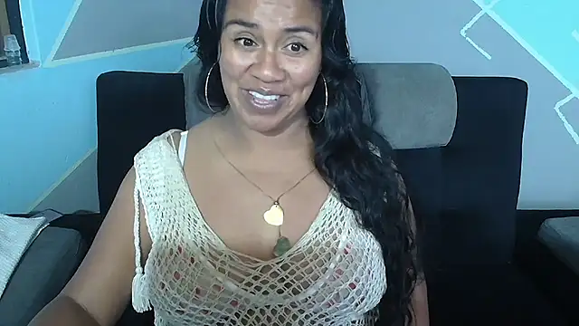 Chat +18 de saggil23 ao vivo