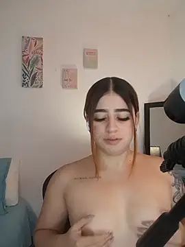 MartinaConnorr Live XXX-Chat
